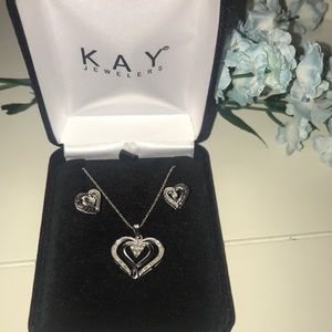 Beautiful Kay jewelers necklace & earrings set